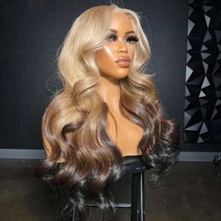 Perruque lace front blond miel avec mèches à ondulations souples